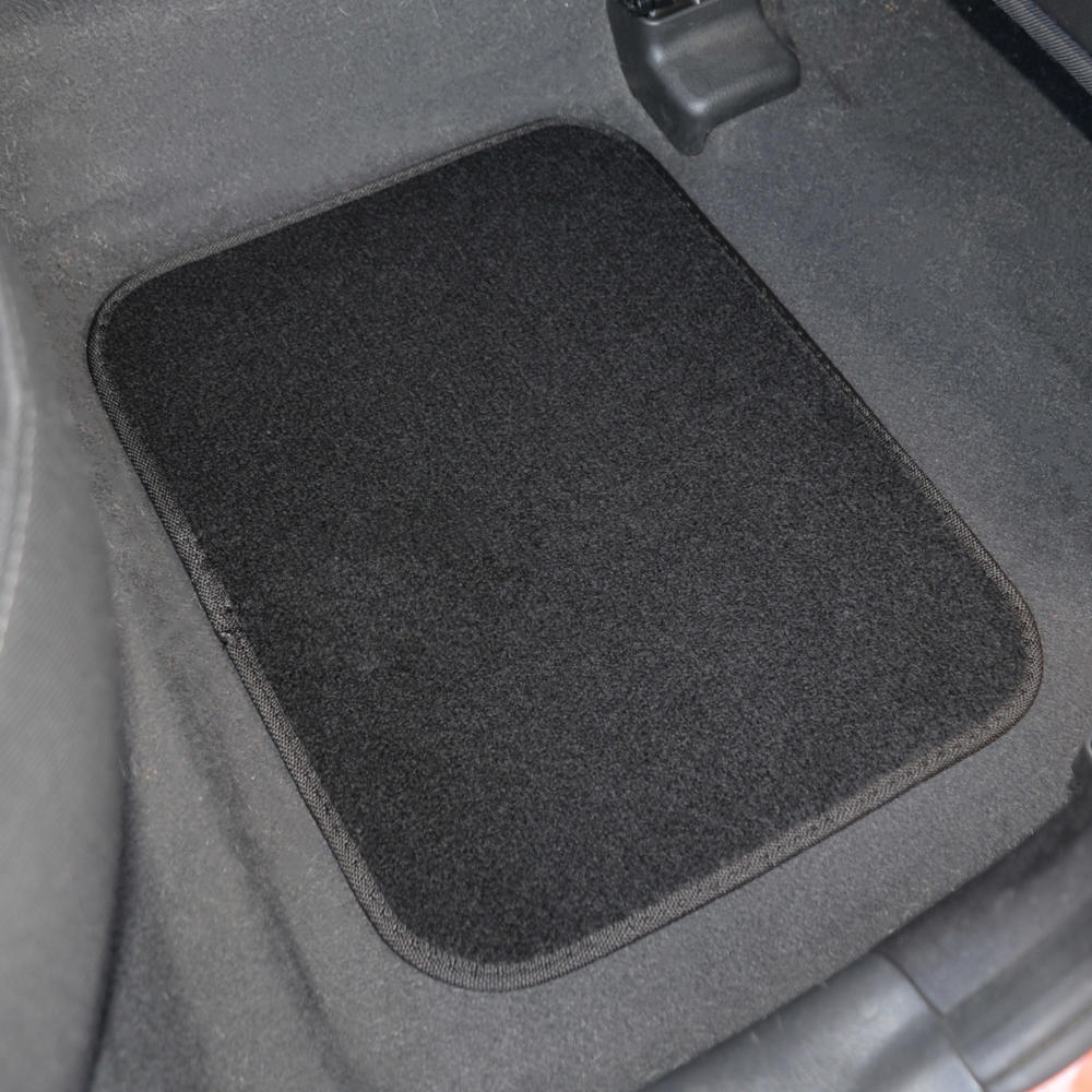 MotorTrend 4-Piece FatRug Premium Carpet Front Floor Mats and Rear Floor Mats with Heel Padding